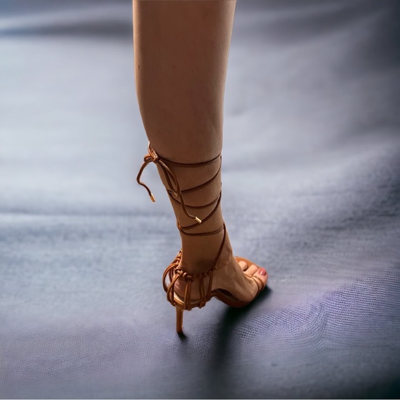 NIB Azalea Wang - Picture 6 of 11